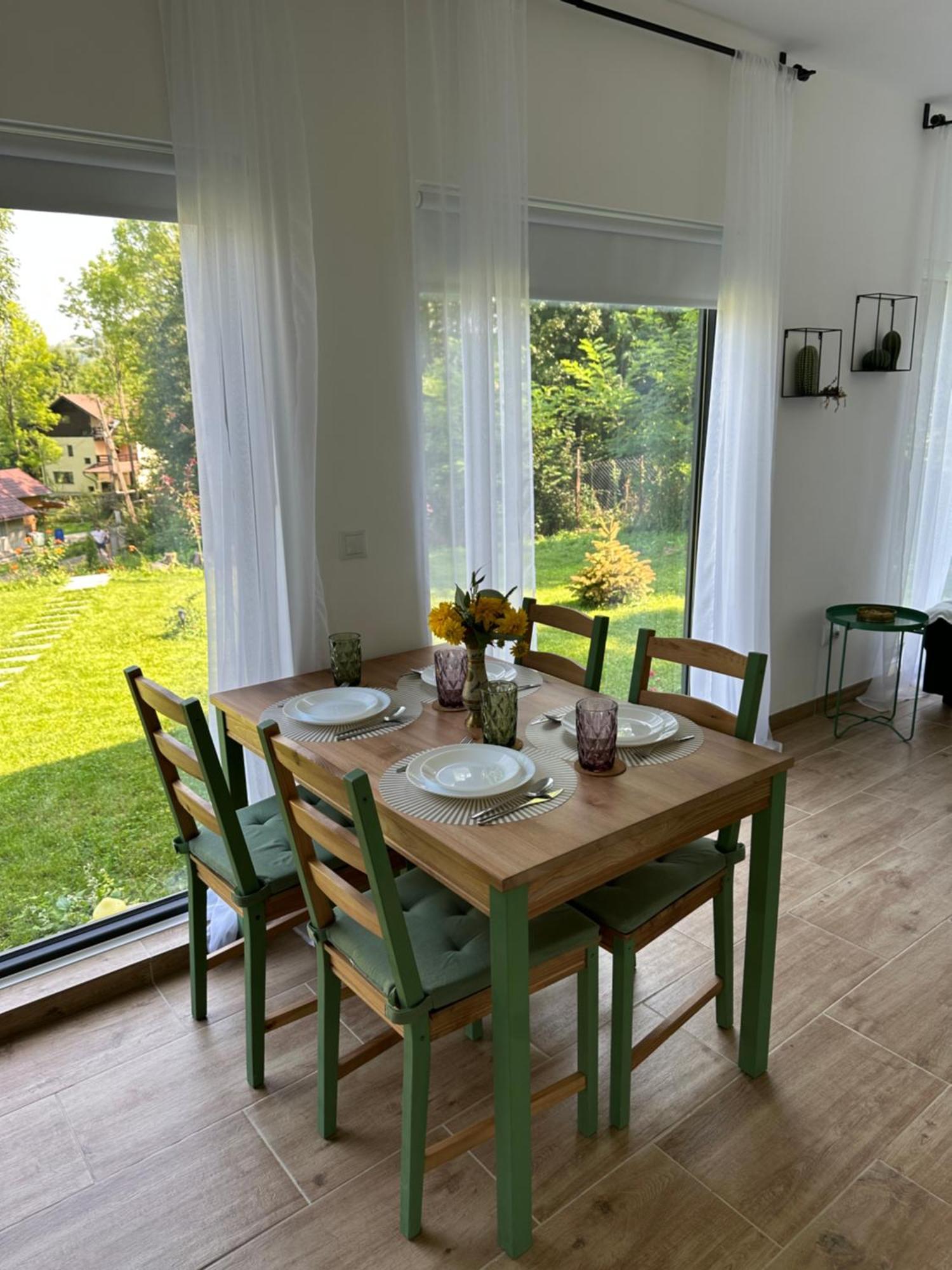 Casa De Pe Un Deal-Provita De Sus-Prahova ภายนอก รูปภาพ