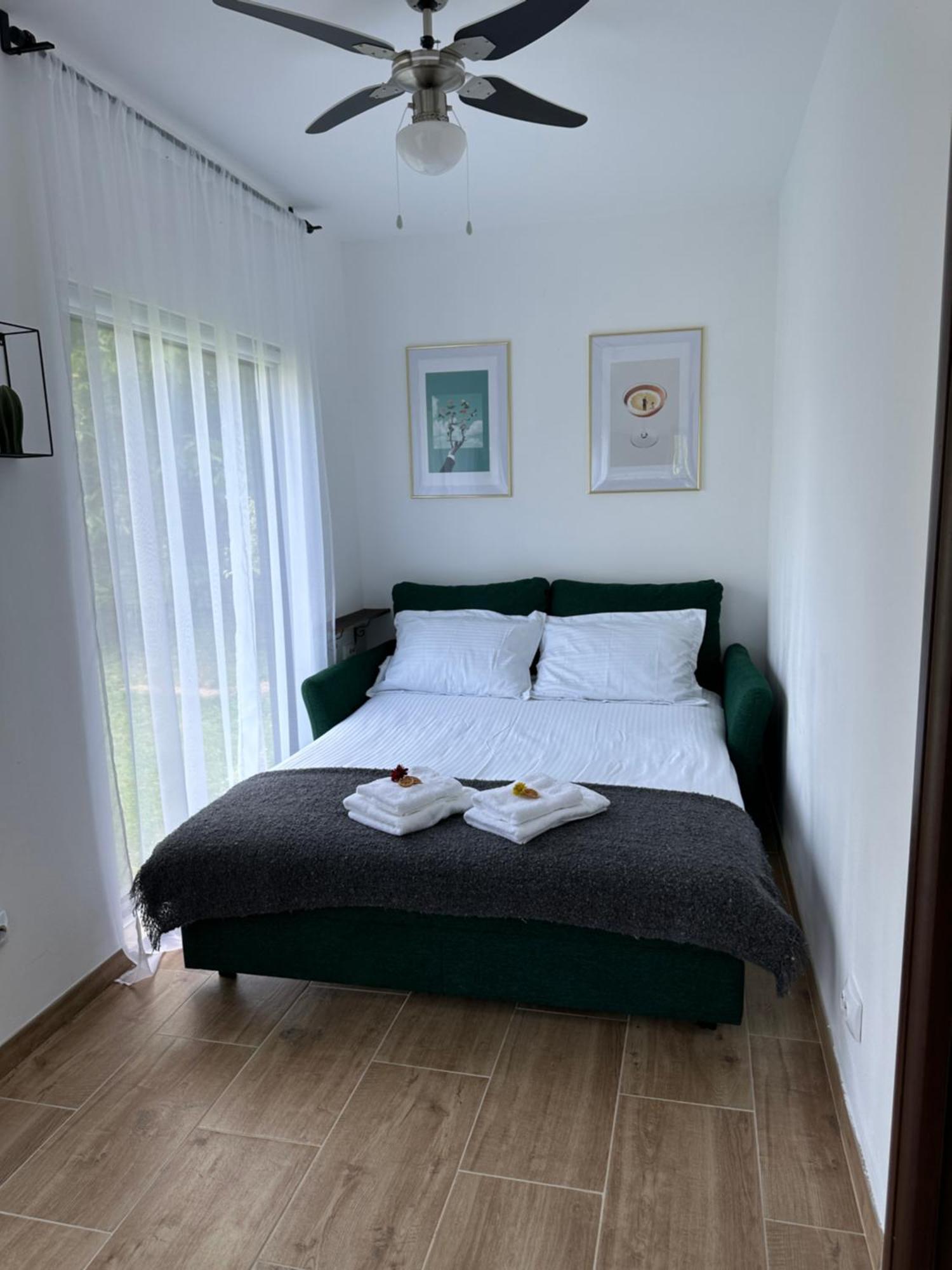 Casa De Pe Un Deal-Provita De Sus-Prahova ภายนอก รูปภาพ